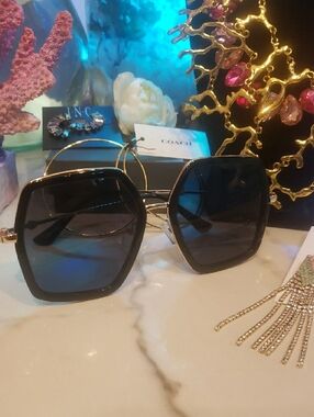 Black Oversized Square Sunglasses for Women